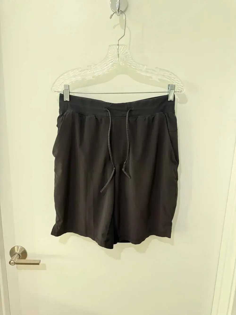 Lululemon T.H.E. Short Linerless Men's Medium Black Athletic Shorts